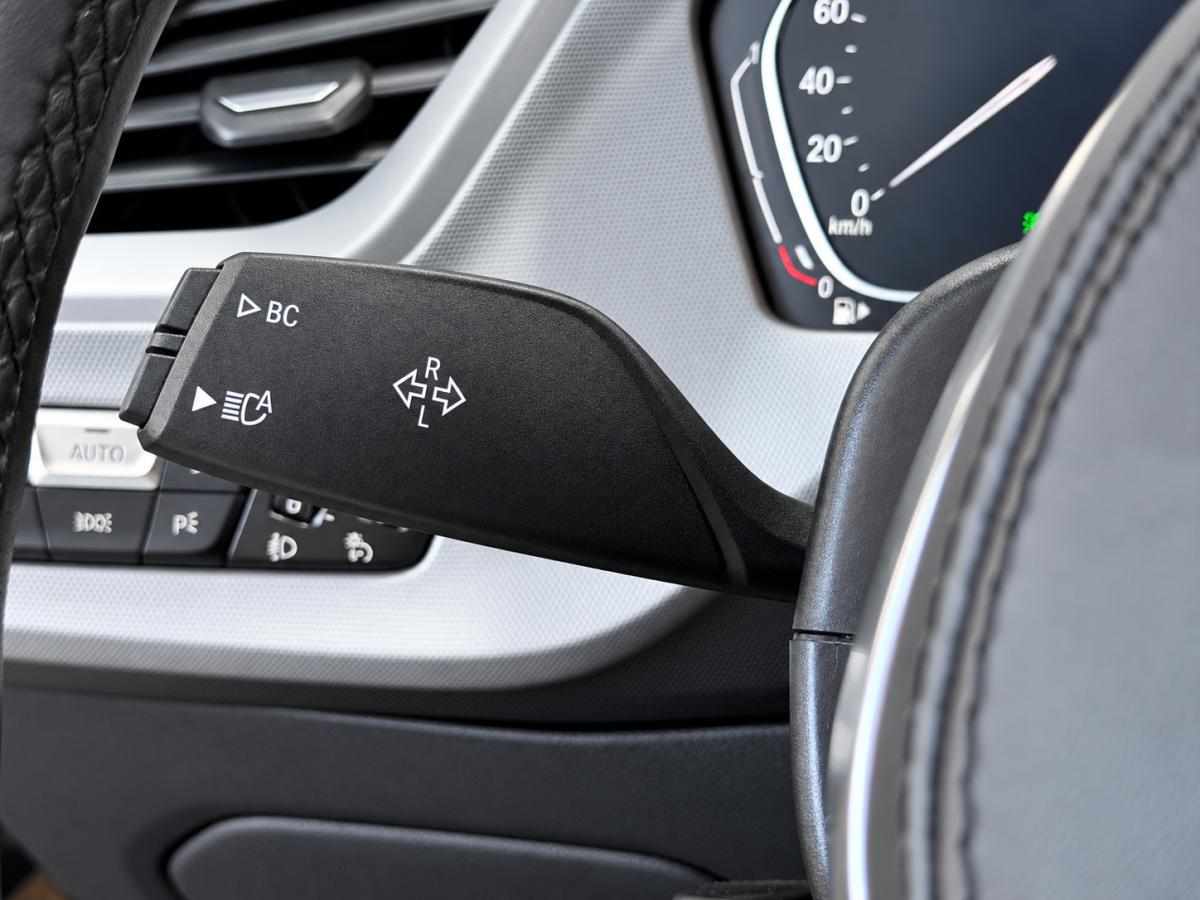 bmw-serie-1-118i-2021-gasolina-1499cc