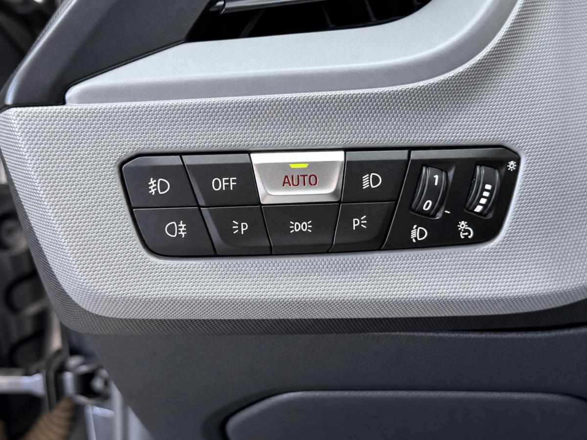 bmw-serie-1-118i-2021-gasolina-1499cc