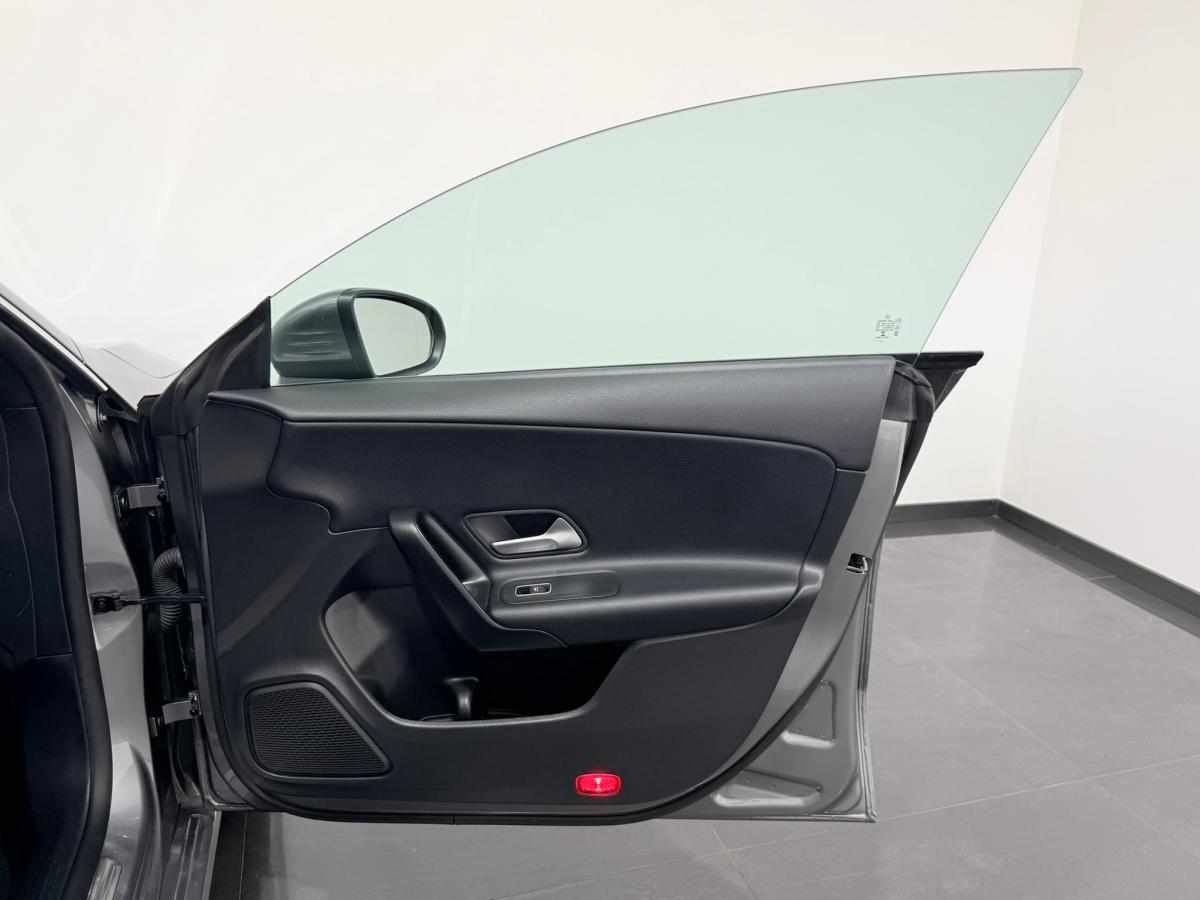 mercedes-benz-cla-250-e-2022-gasolina-1332cc