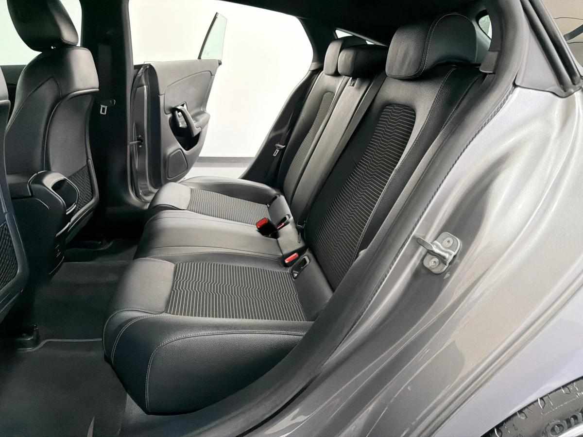 mercedes-benz-cla-250-e-2022-gasolina-1332cc