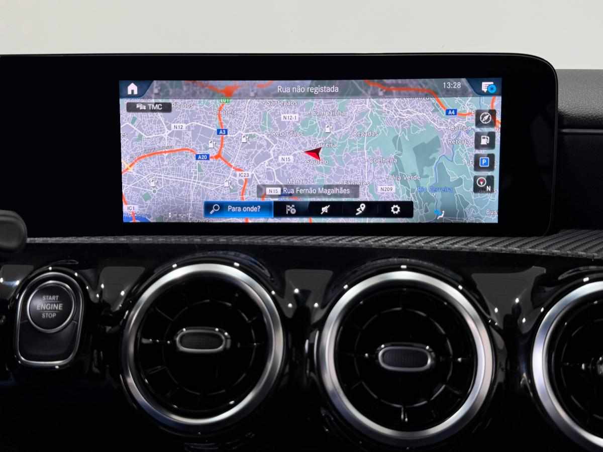 mercedes-benz-cla-250-e-2022-gasolina-1332cc