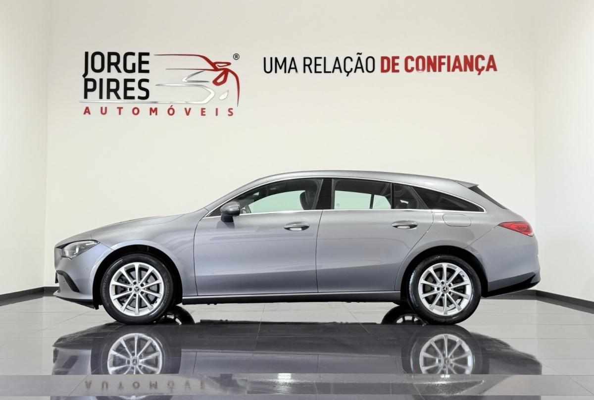 mercedes-benz-cla-250-e-2022-gasolina-1332cc