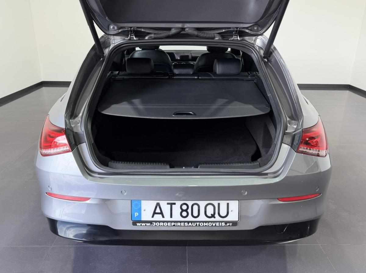 mercedes-benz-cla-250-e-2022-gasolina-1332cc