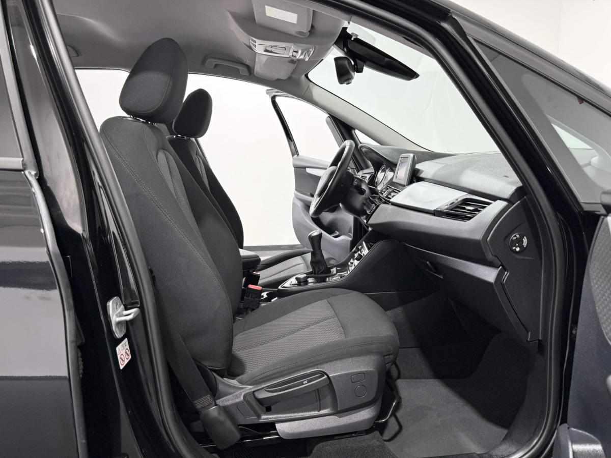 bmw-serie-2-216d-2019-diesel-1496cc