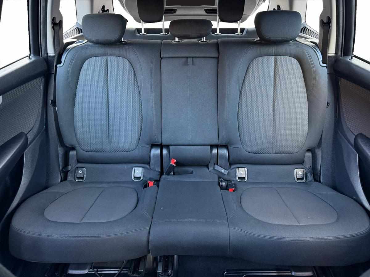 bmw-serie-2-216d-2019-diesel-1496cc