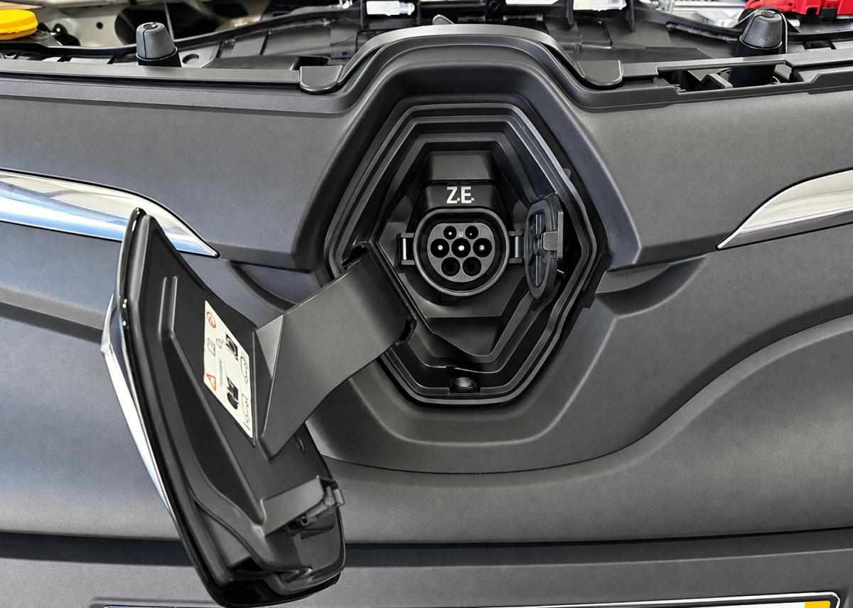 renault-kangoo-22-kwh-2020-eletrico