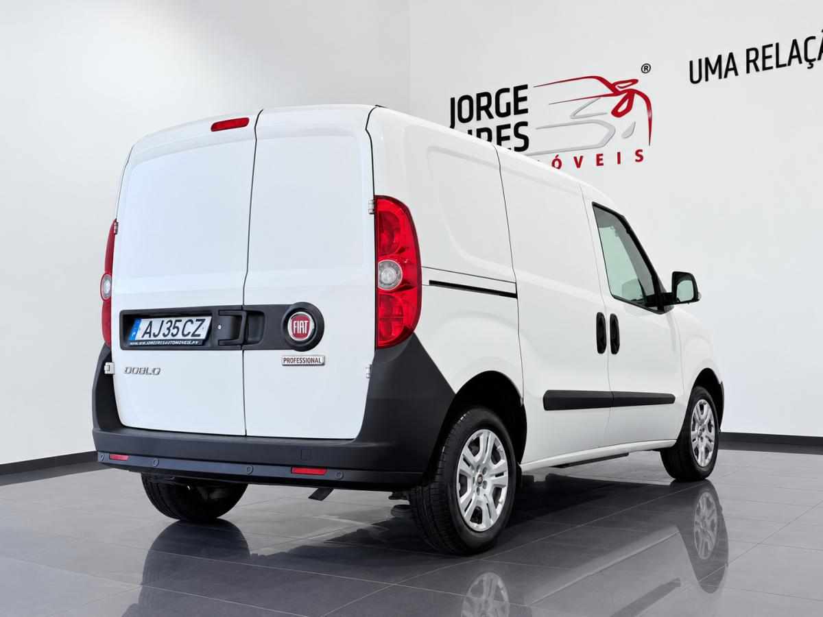 fiat-doblo-1-2-95cv-2021-diesel-1248cc