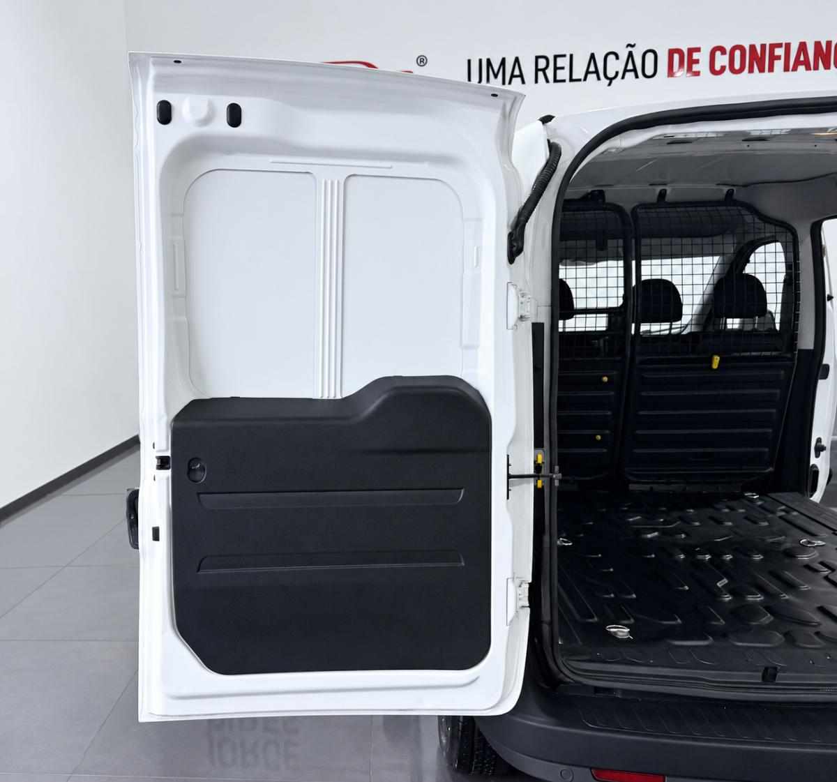 fiat-doblo-1-2-95cv-2021-diesel-1248cc