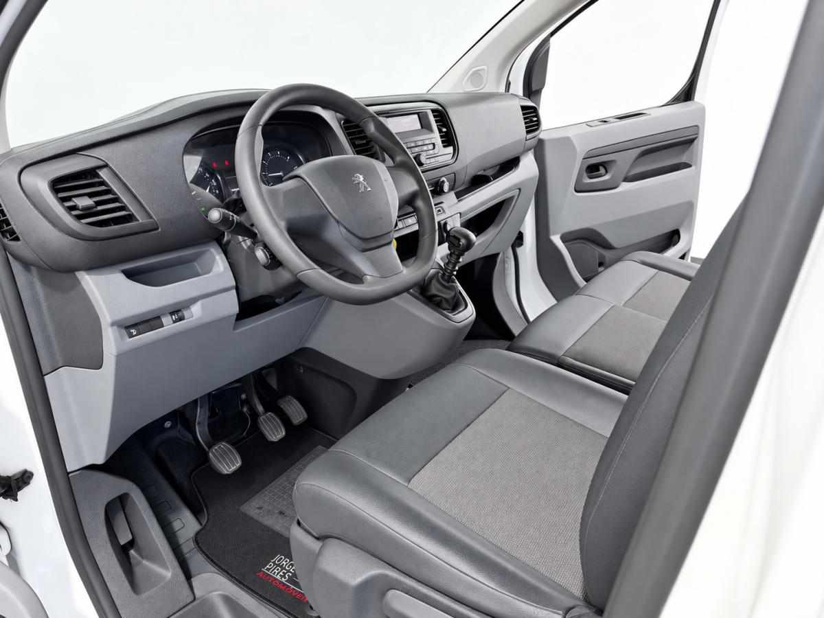 peugeot-expert-1-5-bluehdi-2019-diesel-1499cc