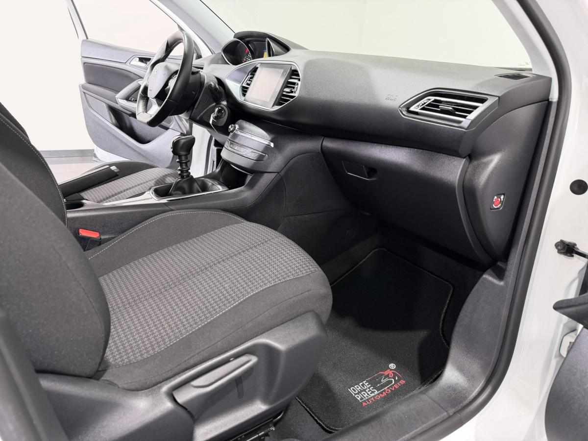 peugeot-308-1-5-bluehdi-2019-diesel-1499cc