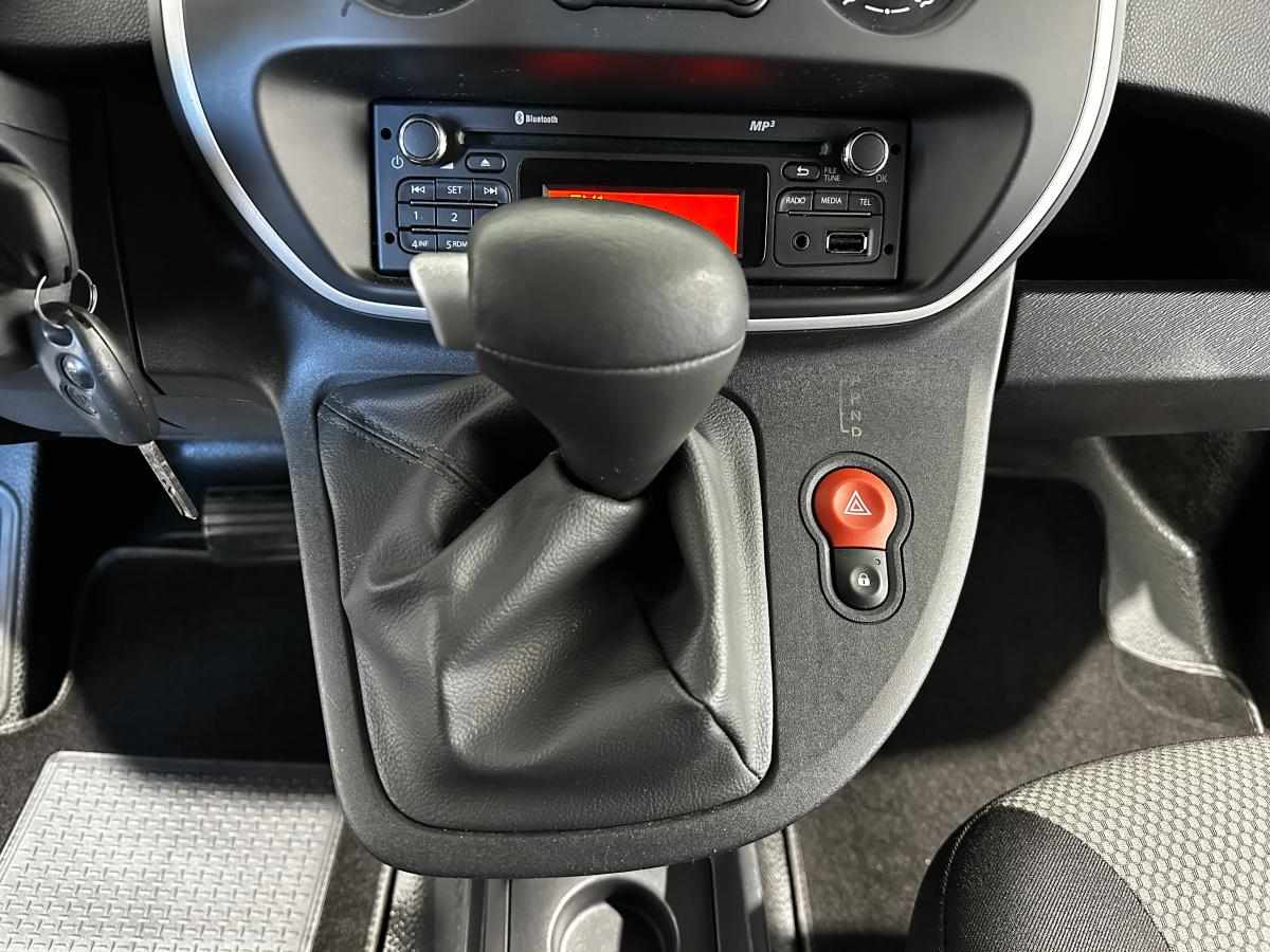 renault-kangoo-22-kwh-2020-eletrico