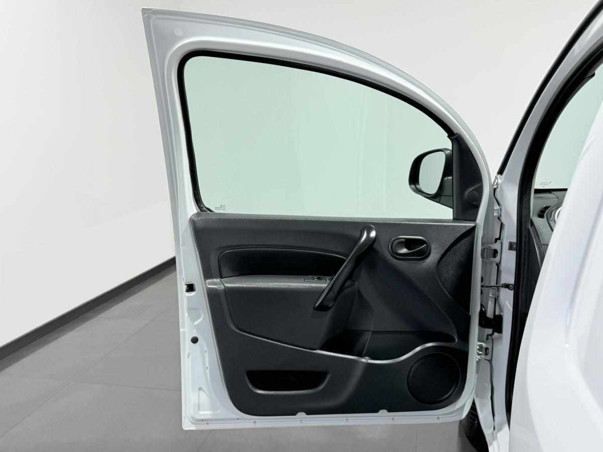 renault-kangoo-22-kwh-2020-eletrico