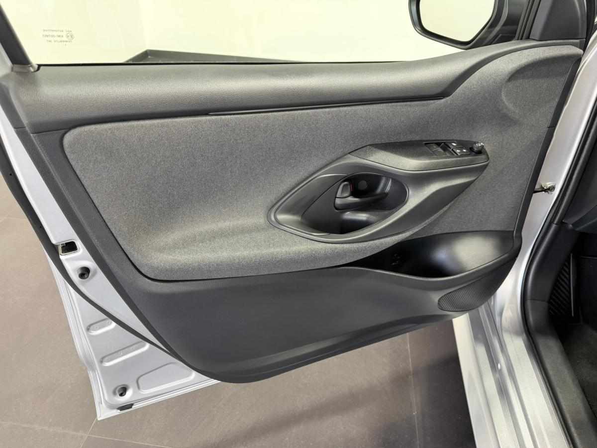 toyota-yaris-1-0-vvt-i-2021-gasolina-998cc