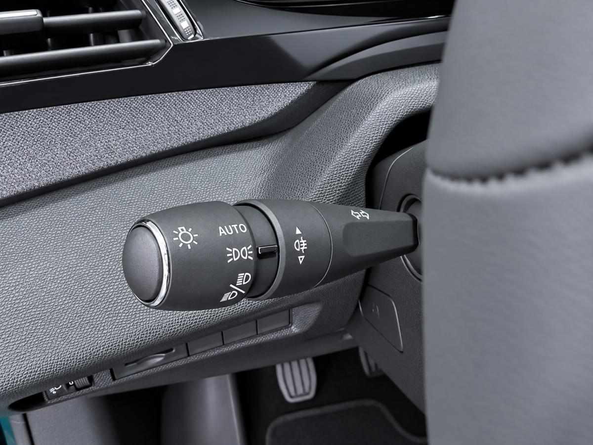 peugeot-308-1-5-bluehdi-2022-diesel-1499cc