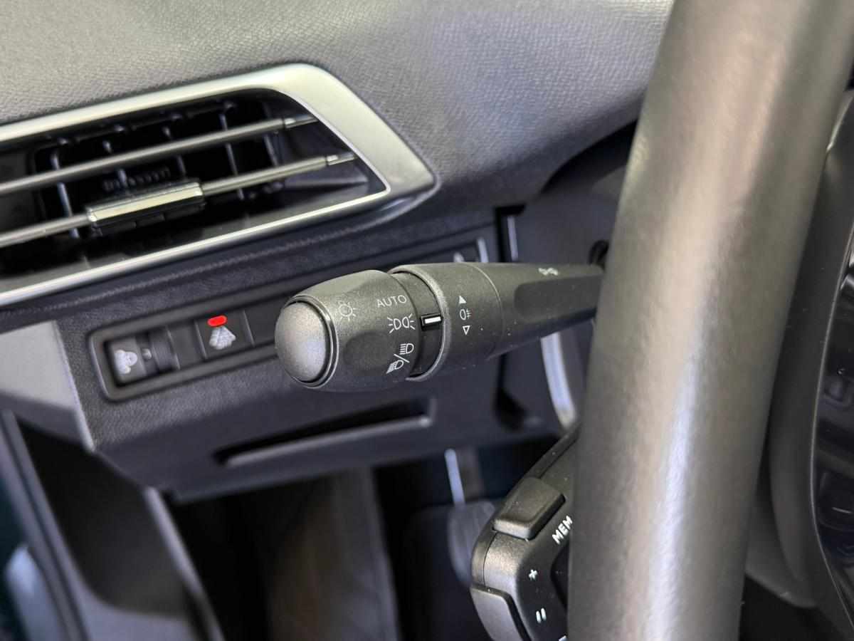 peugeot-3008-1-5-bluehdi-2021-diesel-1499cc