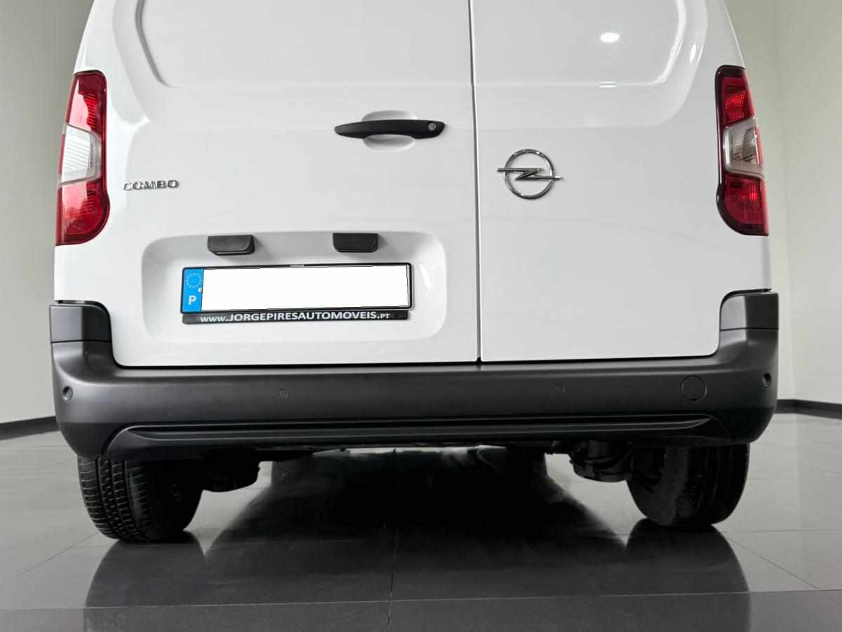 opel-combo-1-5-2021-diesel-1499cc