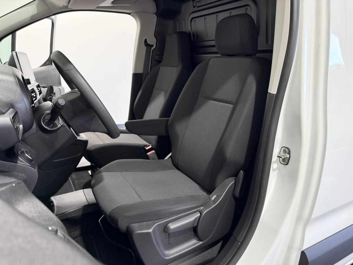 opel-combo-1-5-2021-diesel-1499cc