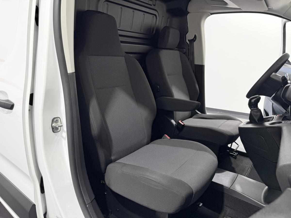 opel-combo-1-5-2021-diesel-1499cc