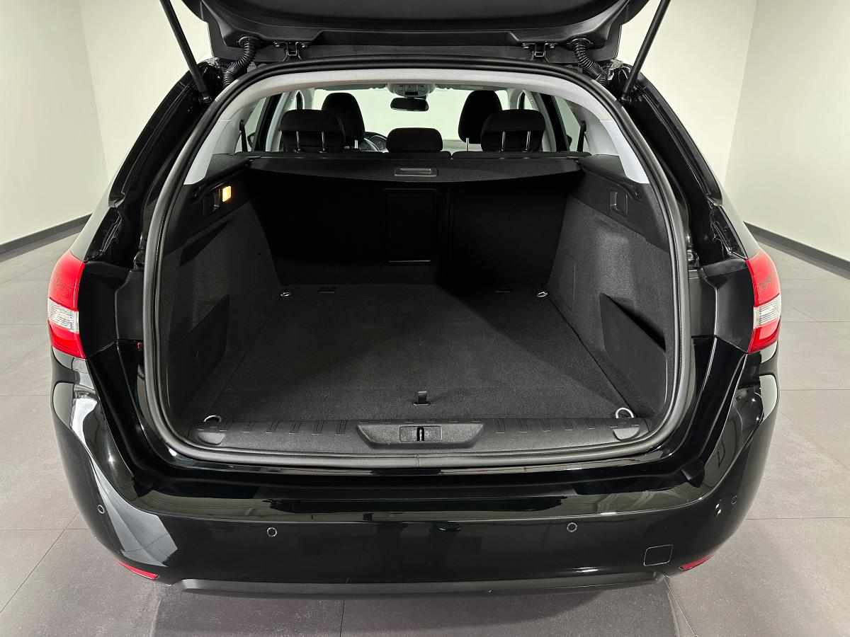 peugeot-308-1-5-bluehdi-2021-diesel-1499cc