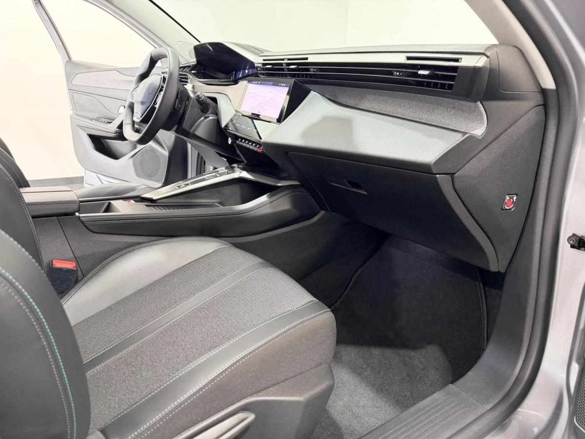 peugeot-308-1-6-hybrid-2023-gasolina-1598cc