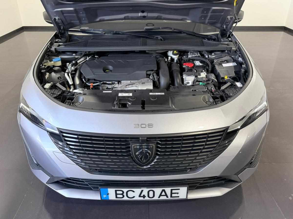 peugeot-308-1-6-hybrid-2023-gasolina-1598cc