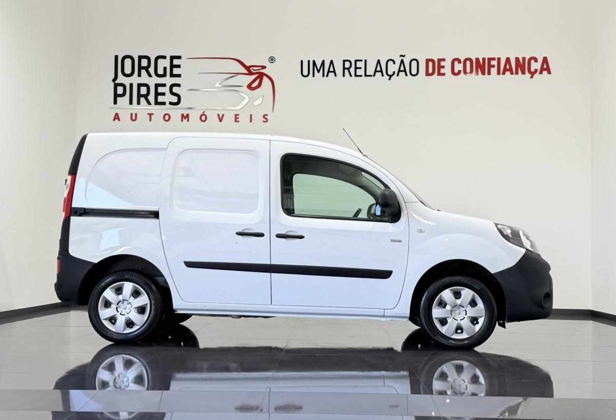 renault-kangoo-22-kwh-2021-eletrico