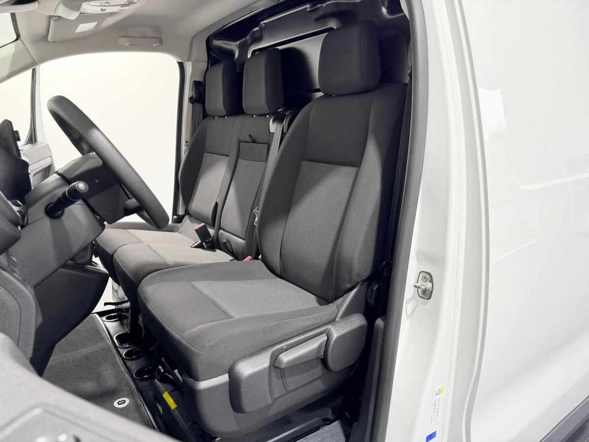 peugeot-expert-1-5-bluehdi-2024-diesel-1499cc