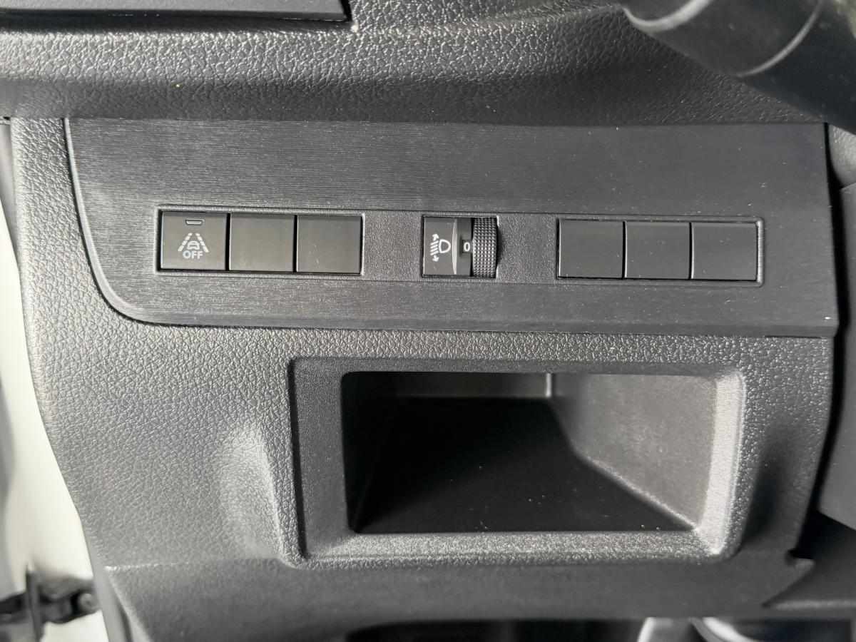 peugeot-expert-1-5-bluehdi-2024-diesel-1499cc