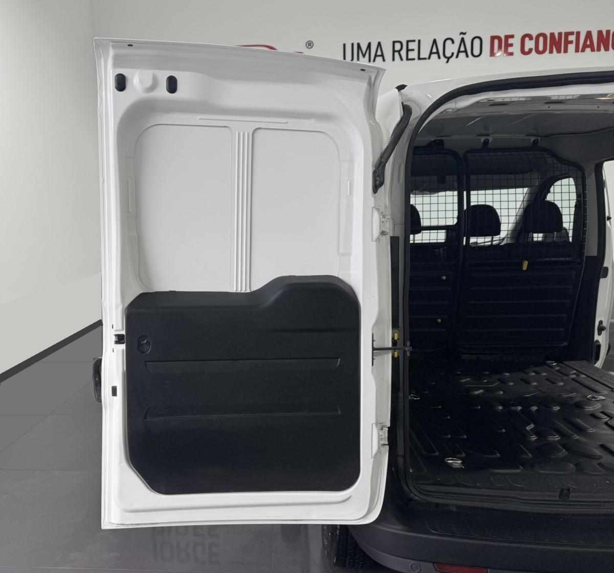 fiat-doblo-1-2-95cv-2020-diesel-1248cc