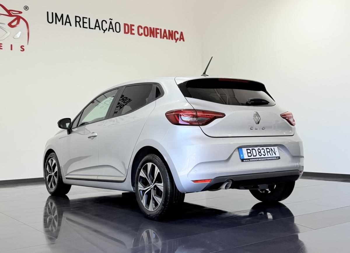 renault-clio-1-0-tce-2023-gasolina-999cc