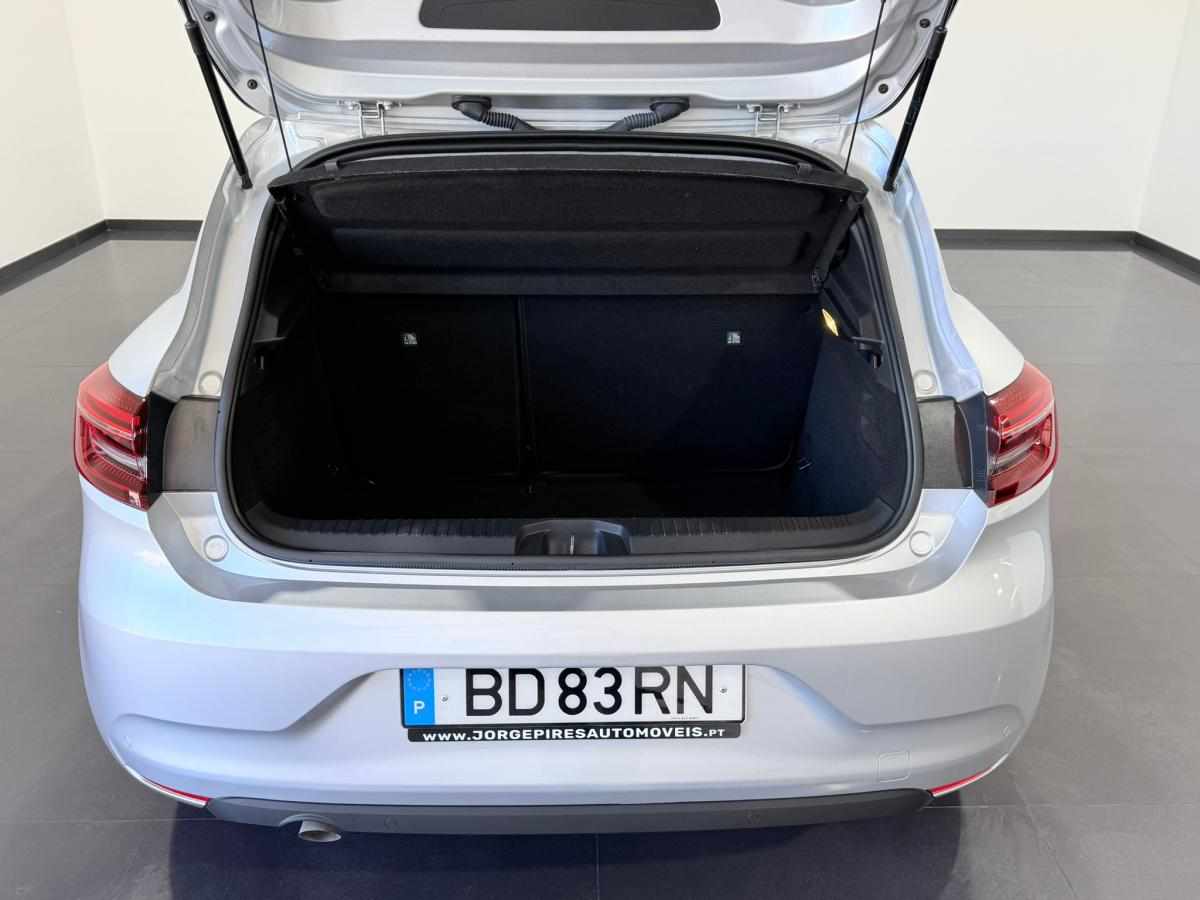 renault-clio-1-0-tce-2023-gasolina-999cc