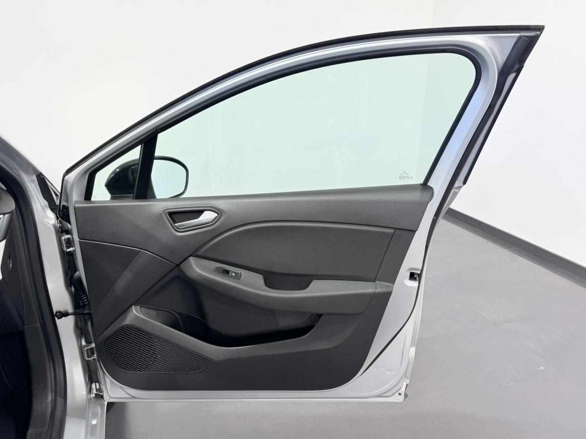 renault-clio-1-0-tce-2023-gasolina-999cc