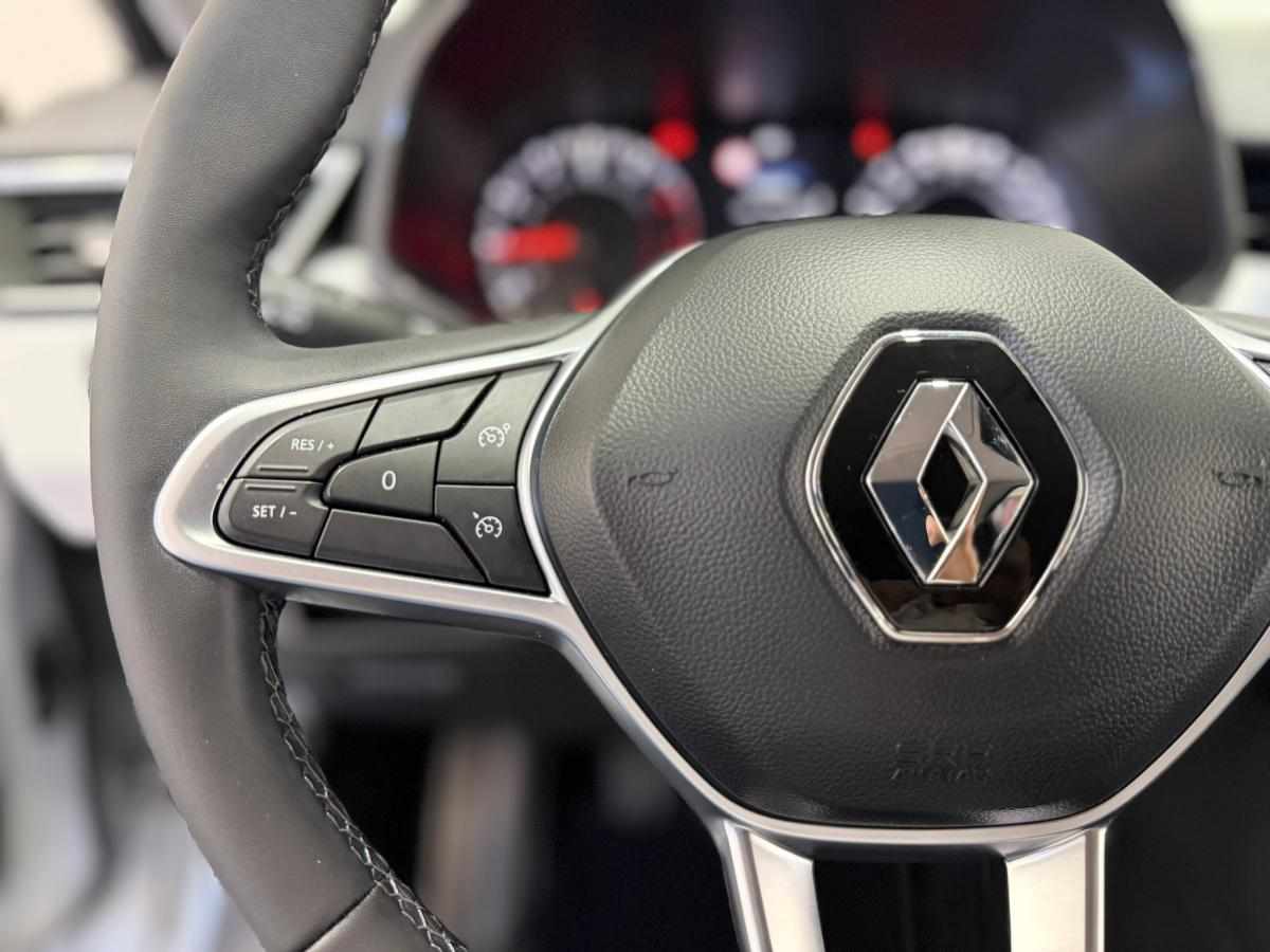 renault-clio-1-0-tce-2023-gasolina-999cc