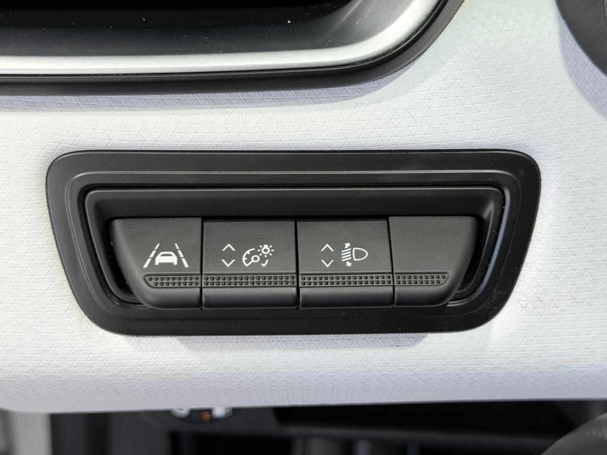 renault-clio-1-0-tce-2023-gasolina-999cc