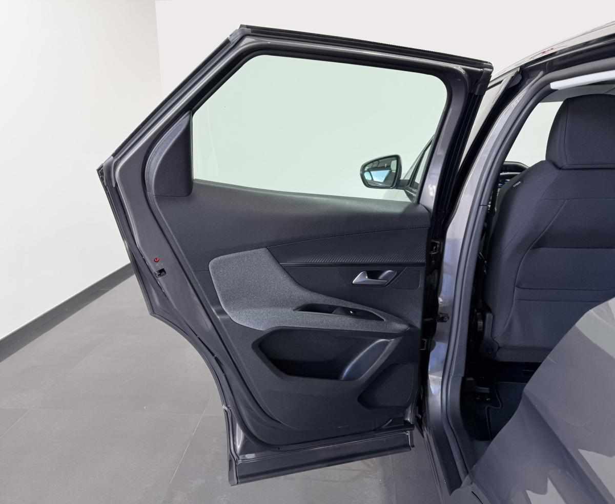 peugeot-3008-1-5-bluehdi-2022-diesel-1499cc