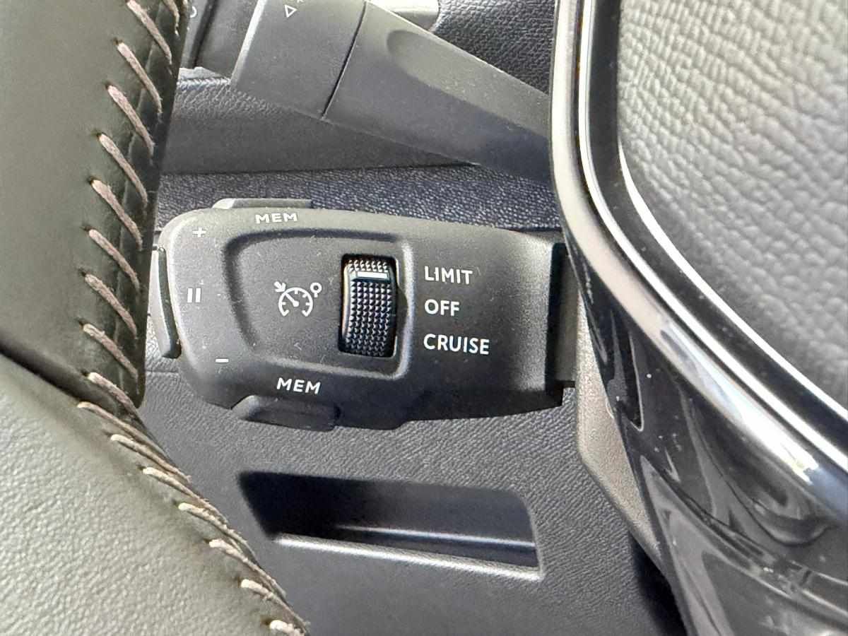 peugeot-3008-1-5-bluehdi-2022-diesel-1499cc