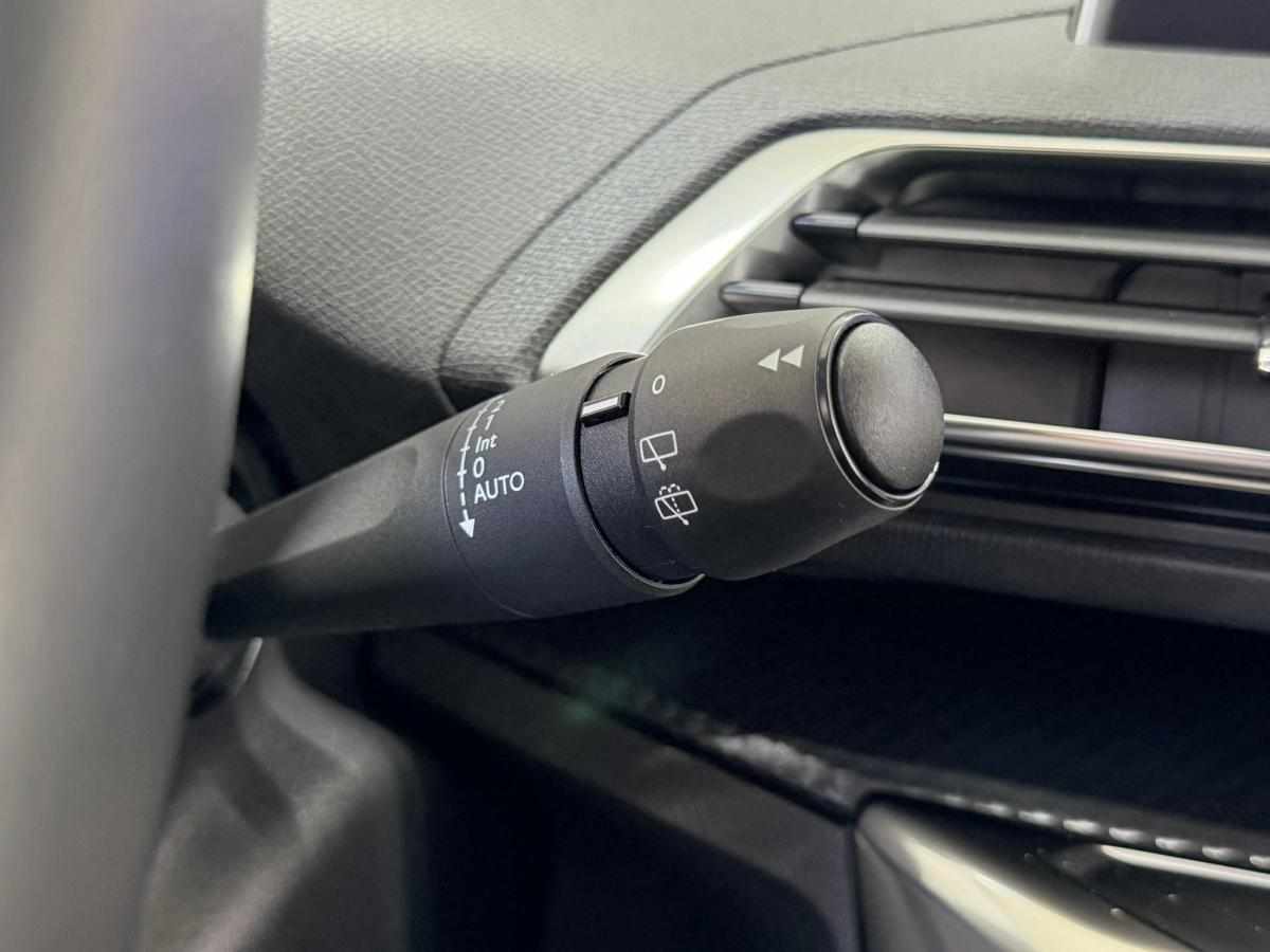 peugeot-3008-1-5-bluehdi-2022-diesel-1499cc