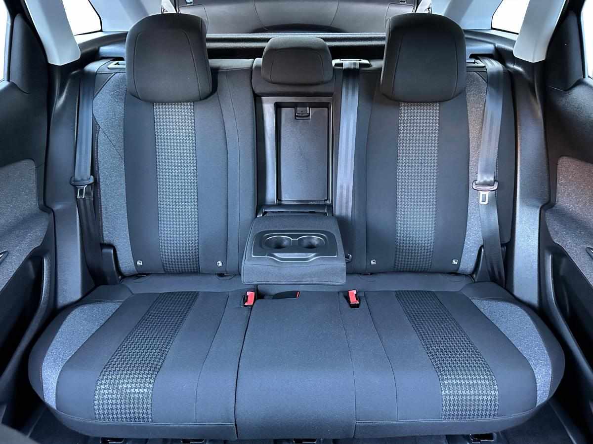 peugeot-3008-1-5-bluehdi-2022-diesel-1499cc