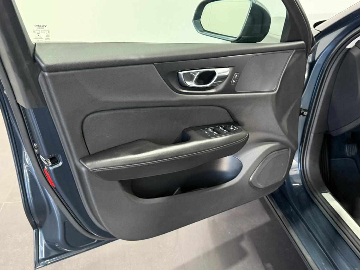 volvo-v60-d3-2-0-awd-2020-diesel-1969cc