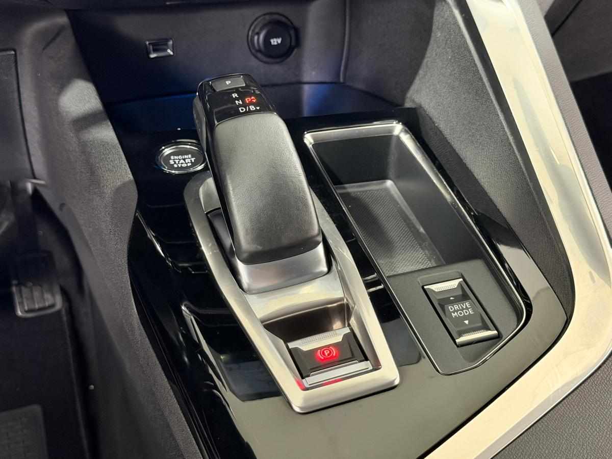 peugeot-3008-1-6-hybrid-11-8-kwh-2023-gasolina-1598cc
