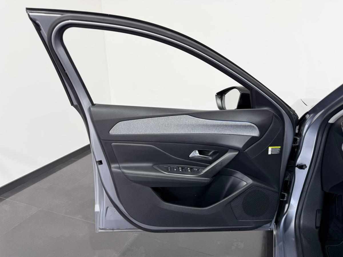 peugeot-308-1-5-bluehdi-2022-diesel-1499cc