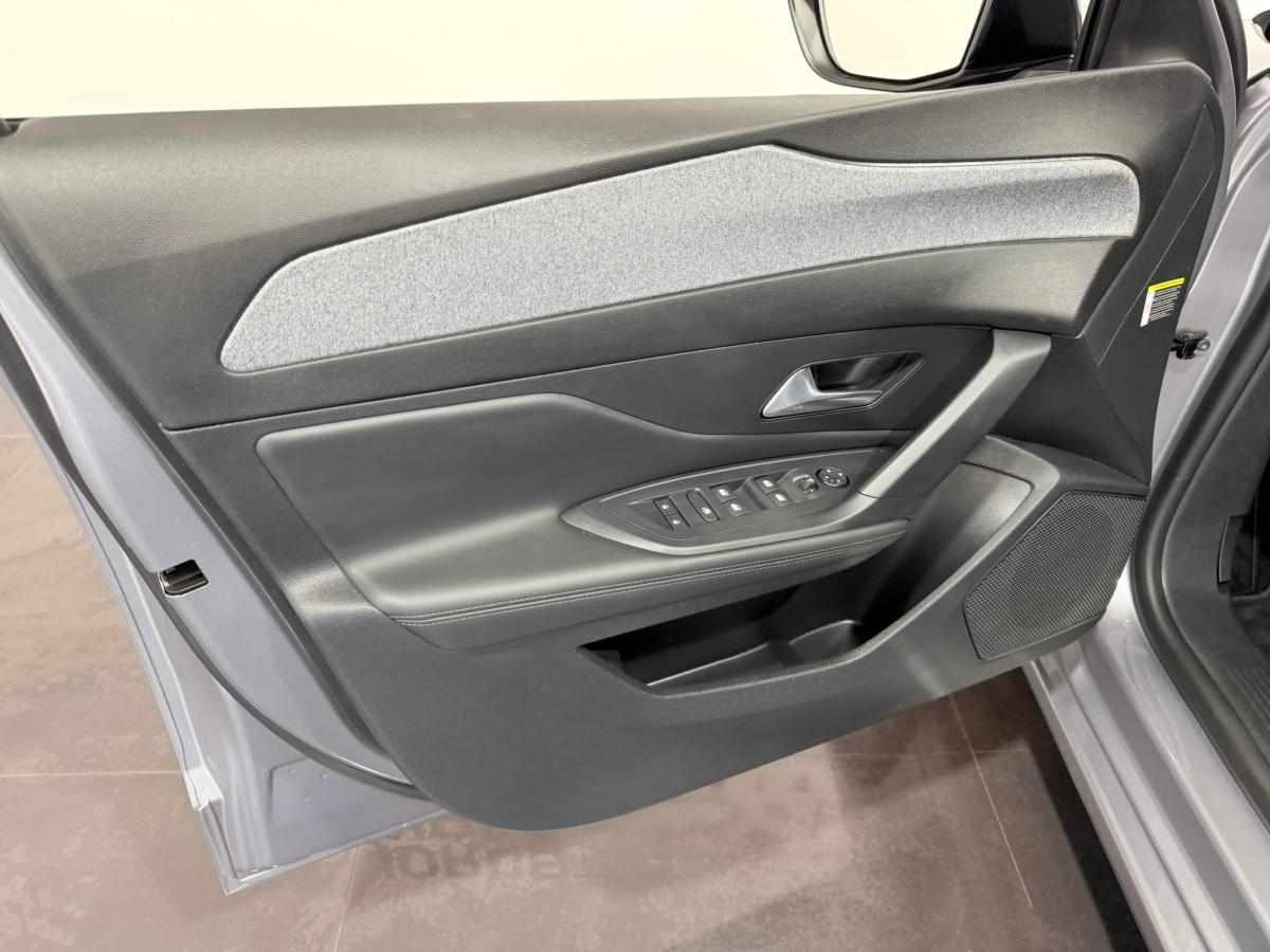 peugeot-308-1-5-bluehdi-2022-diesel-1499cc
