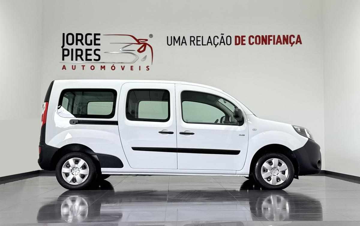 renault-kangoo-22-kwh-2021-eletrico