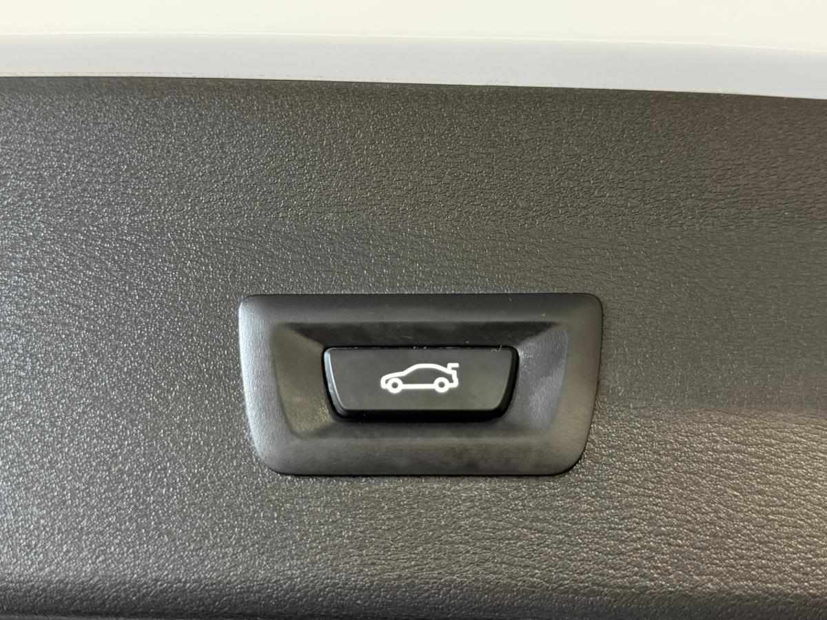 bmw-x1-sdrive16d-2022-diesel-1496cc