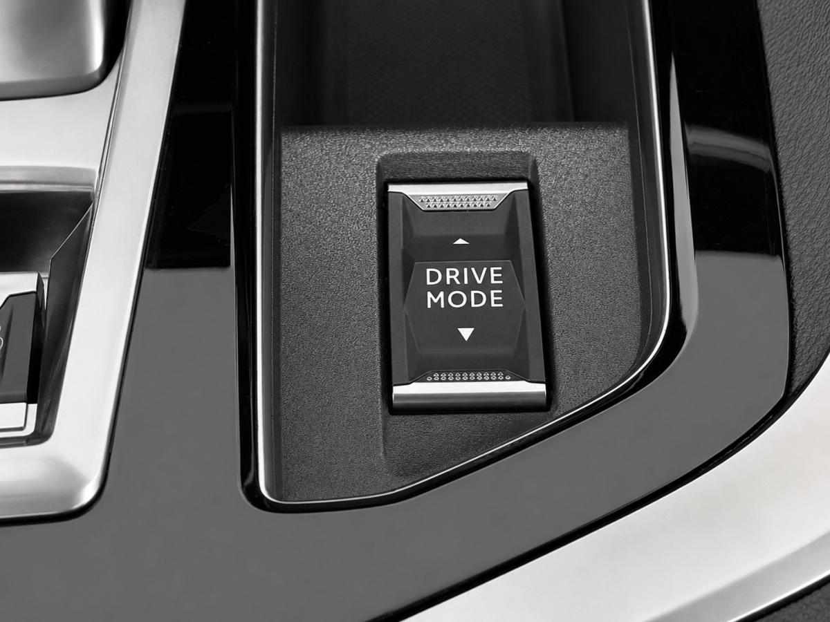 peugeot-5008-1-5-bluehdi-2022-diesel-1499cc