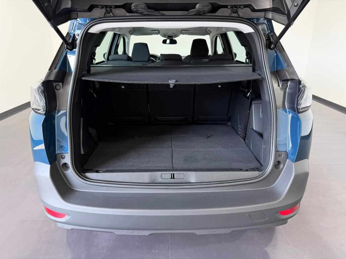 peugeot-5008-1-5-bluehdi-2022-diesel-1499cc