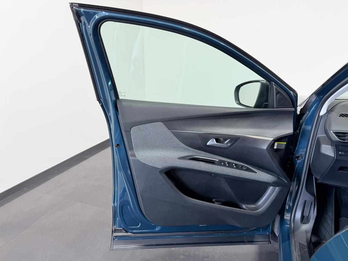 peugeot-5008-1-5-bluehdi-2022-diesel-1499cc