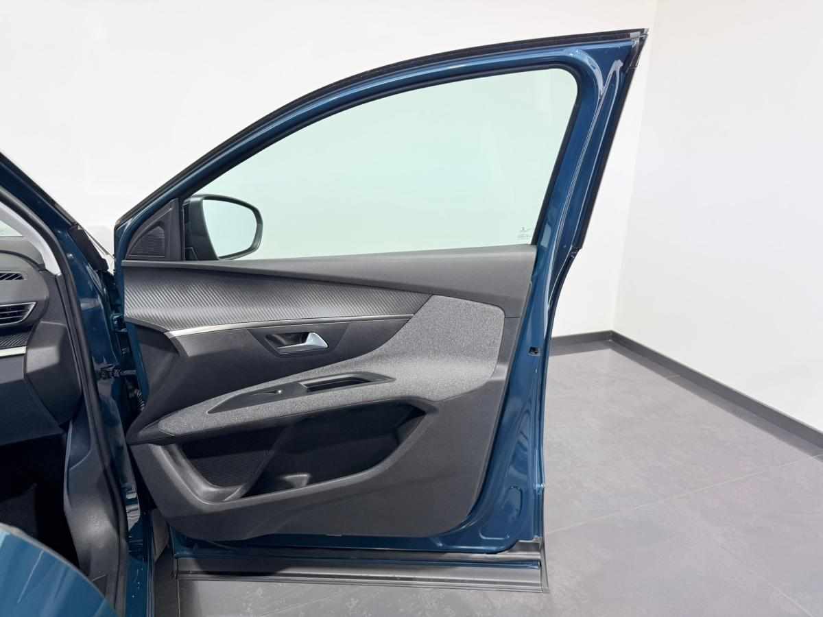 peugeot-5008-1-5-bluehdi-2022-diesel-1499cc