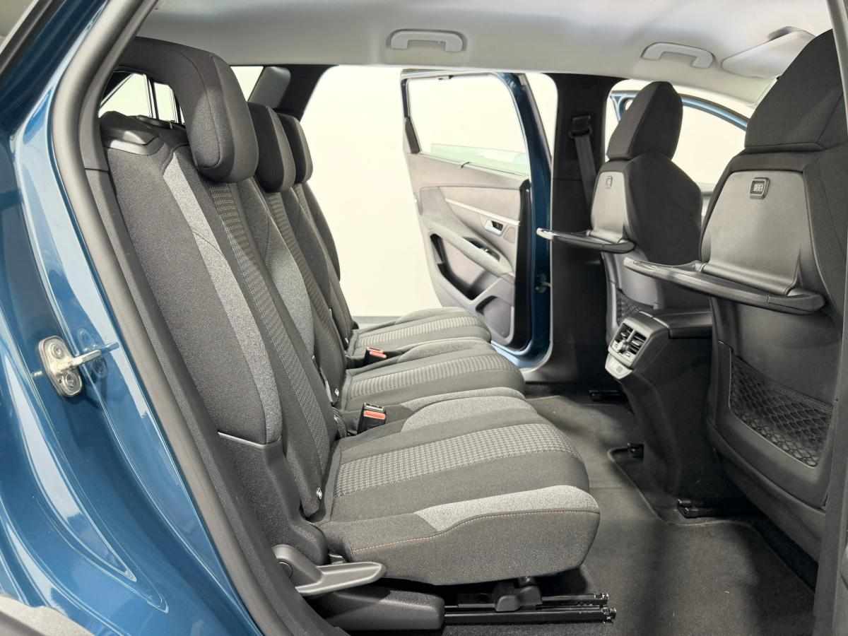 peugeot-5008-1-5-bluehdi-2022-diesel-1499cc