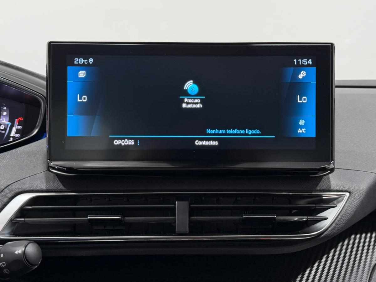 peugeot-5008-1-5-bluehdi-2022-diesel-1499cc